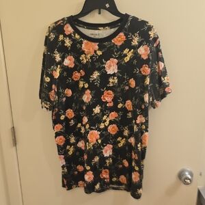 Forever 21 Black Floral Short Sleeve Tee
